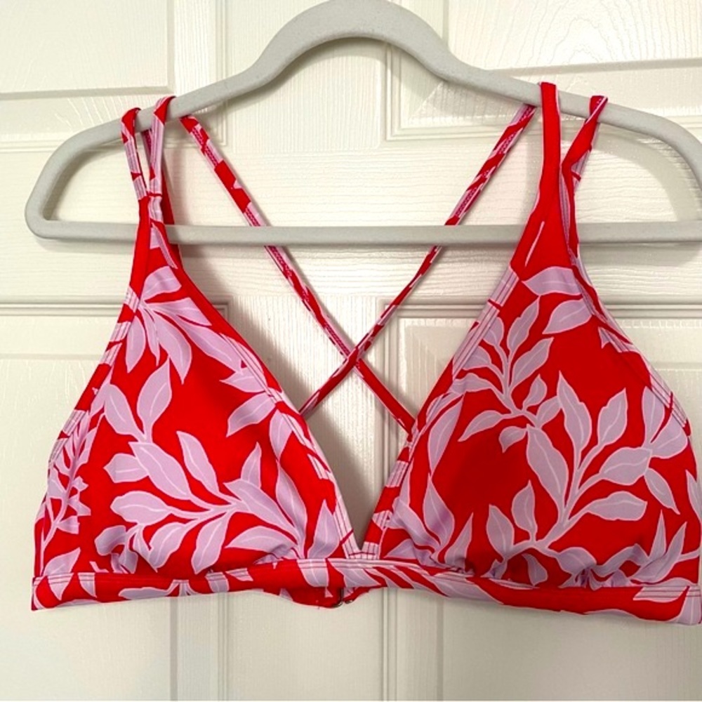 🌺All In Motion Bikini Top XL